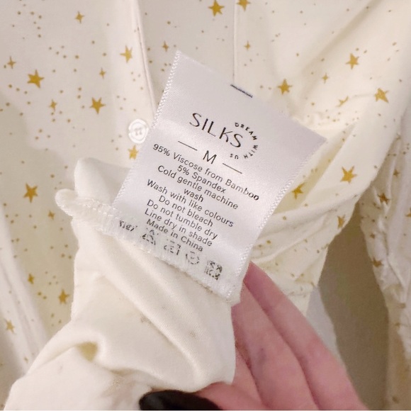 Silks Stars Long Sleeve Pajama Top Ivory Yellow Sleepwear - Picture 4 of 5